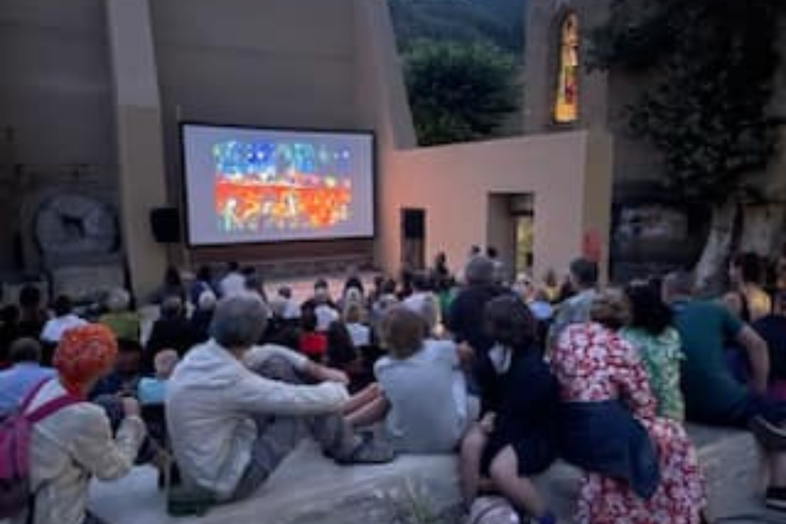 debut de la séance en plein air, public